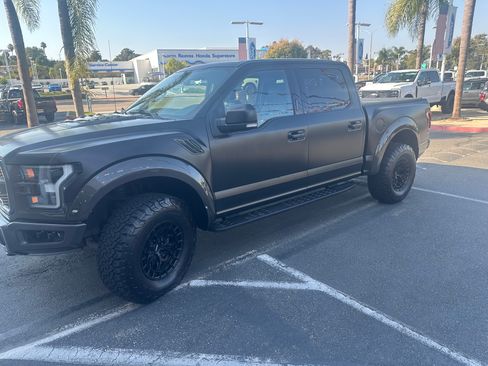 Used 2017 Ford F150 Raptor w/ Equipment Group 802A Luxury image 1