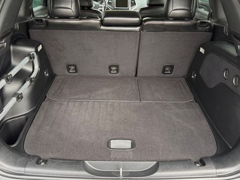 Used 2015 Jeep Cherokee Trailhawk w/ Comfort/Convenience Group image 19