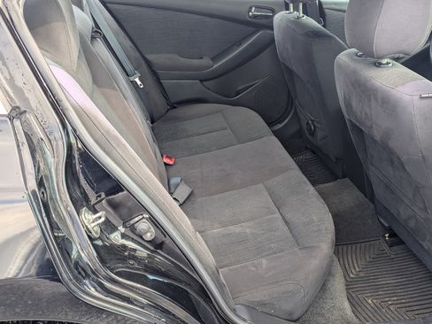 Used 2011 Nissan Altima 2.5 S w/ Special Edition Pkg image 14