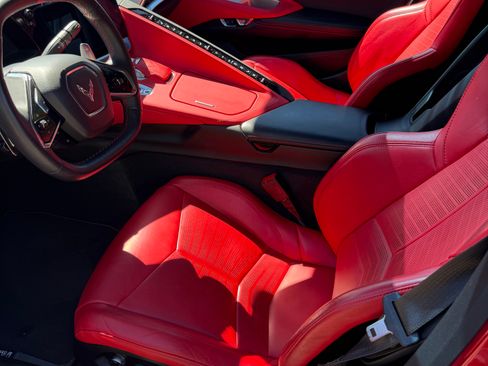 Used 2021 Chevrolet Corvette Stingray Coupe 2D w/ Z51 Performance Package image 9