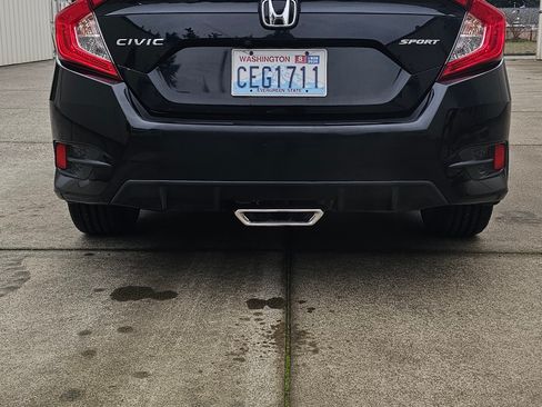 Used 2020 Honda Civic Sport image 11