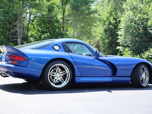 Used 1996 Dodge Viper GTS RWD image 4