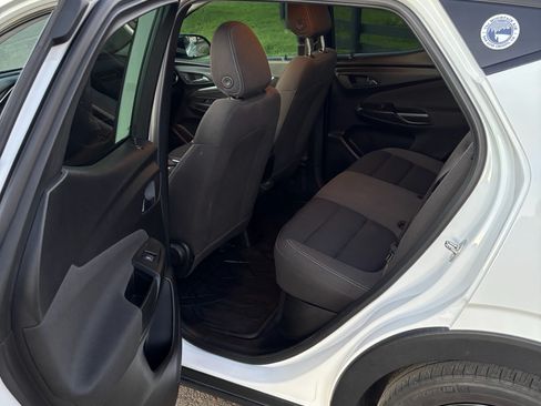 Used 2023 Chevrolet Bolt EUV LT w/ Redline Edition image 12