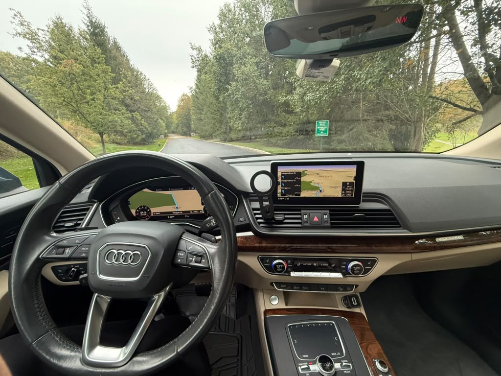 Used 2018 Audi Q5 2.0T Premium Plus w/ Premium Plus Package AWD/4WD image 17