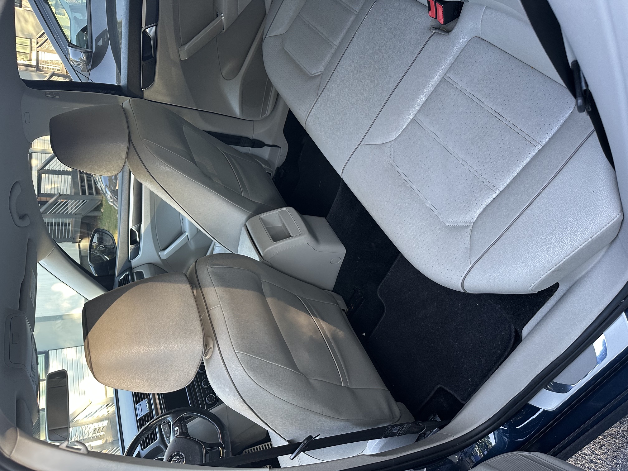 Used 2018 Volkswagen Passat 2.0T R-Line FWD image 9