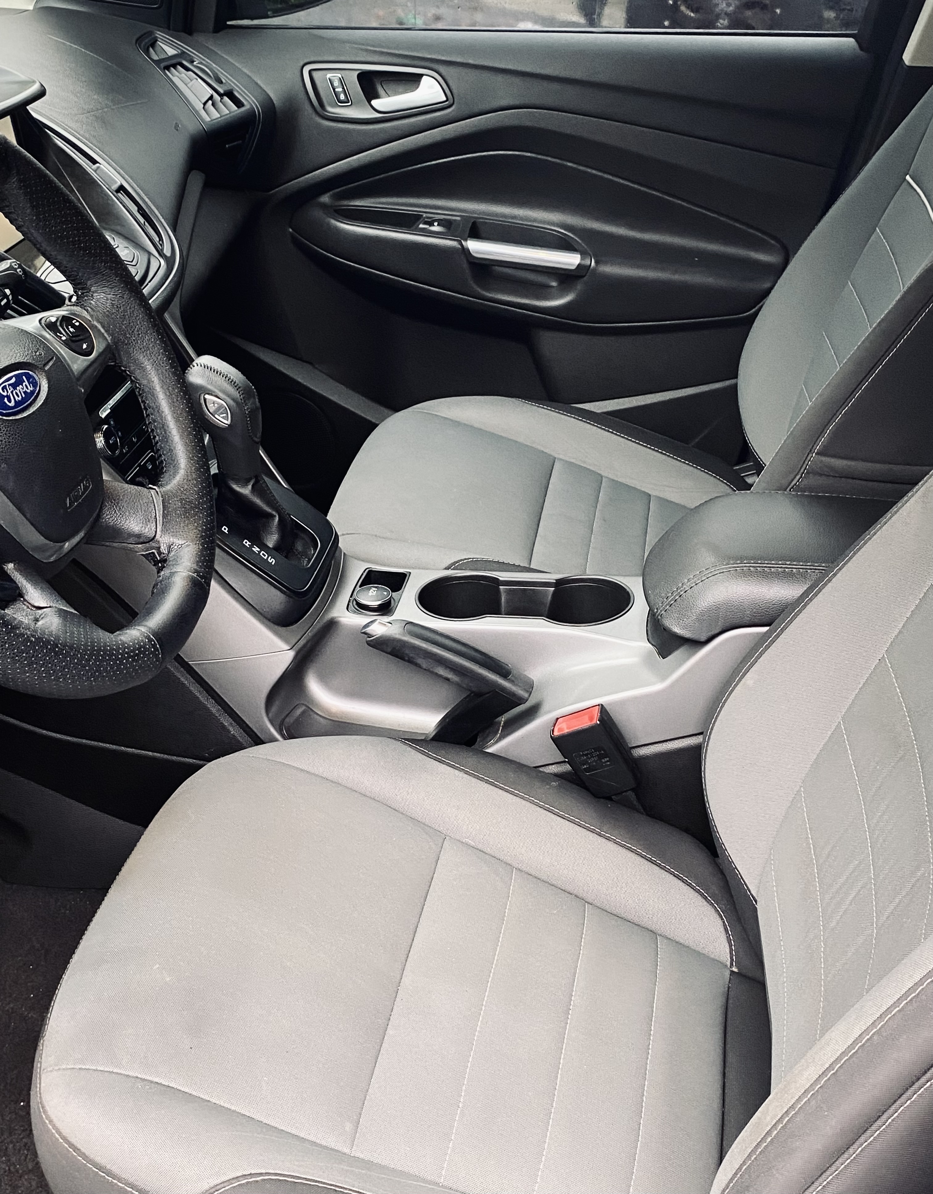 Used 2015 Ford Escape SE w/ Equipment Group 201A AWD/4WD image 12