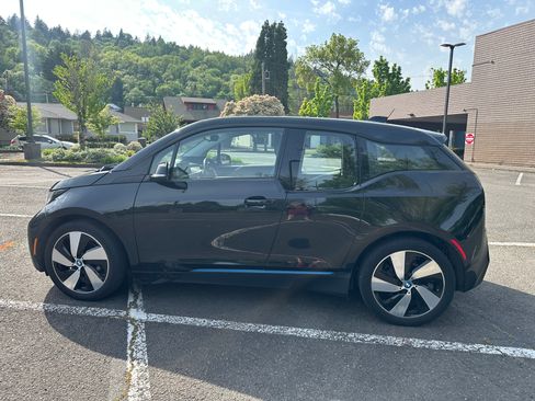 Used 2016 BMW i3 w/ Range Extender RWD image 5