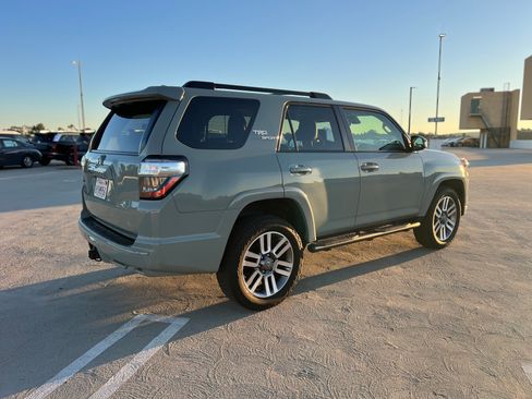 Used 2022 Toyota 4Runner TRD Sport w/ Technology Package image 4