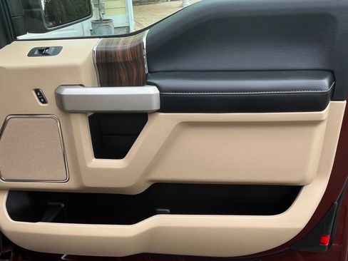 Used 2016 Ford F150 Lariat AWD/4WD image 14