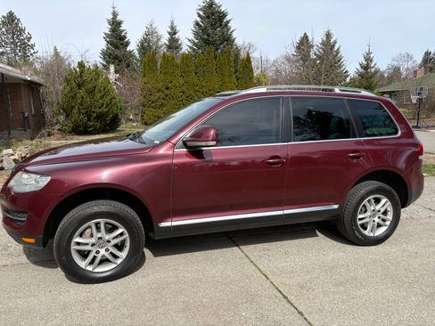 Used 2008 Volkswagen Touareg V6 image 1