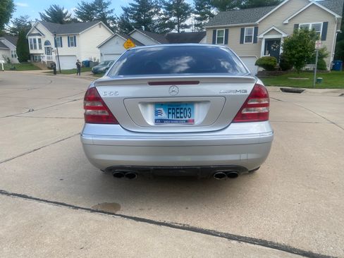 Used 2005 Mercedes-Benz C 55 AMG Sedan image 9