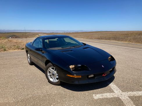 Used 1996 Chevrolet Camaro Z28 RWD image 6
