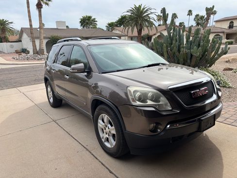 Used 2009 GMC Acadia SLT image 2
