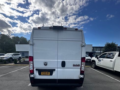 Used 2020 RAM ProMaster 2500 FWD image 5