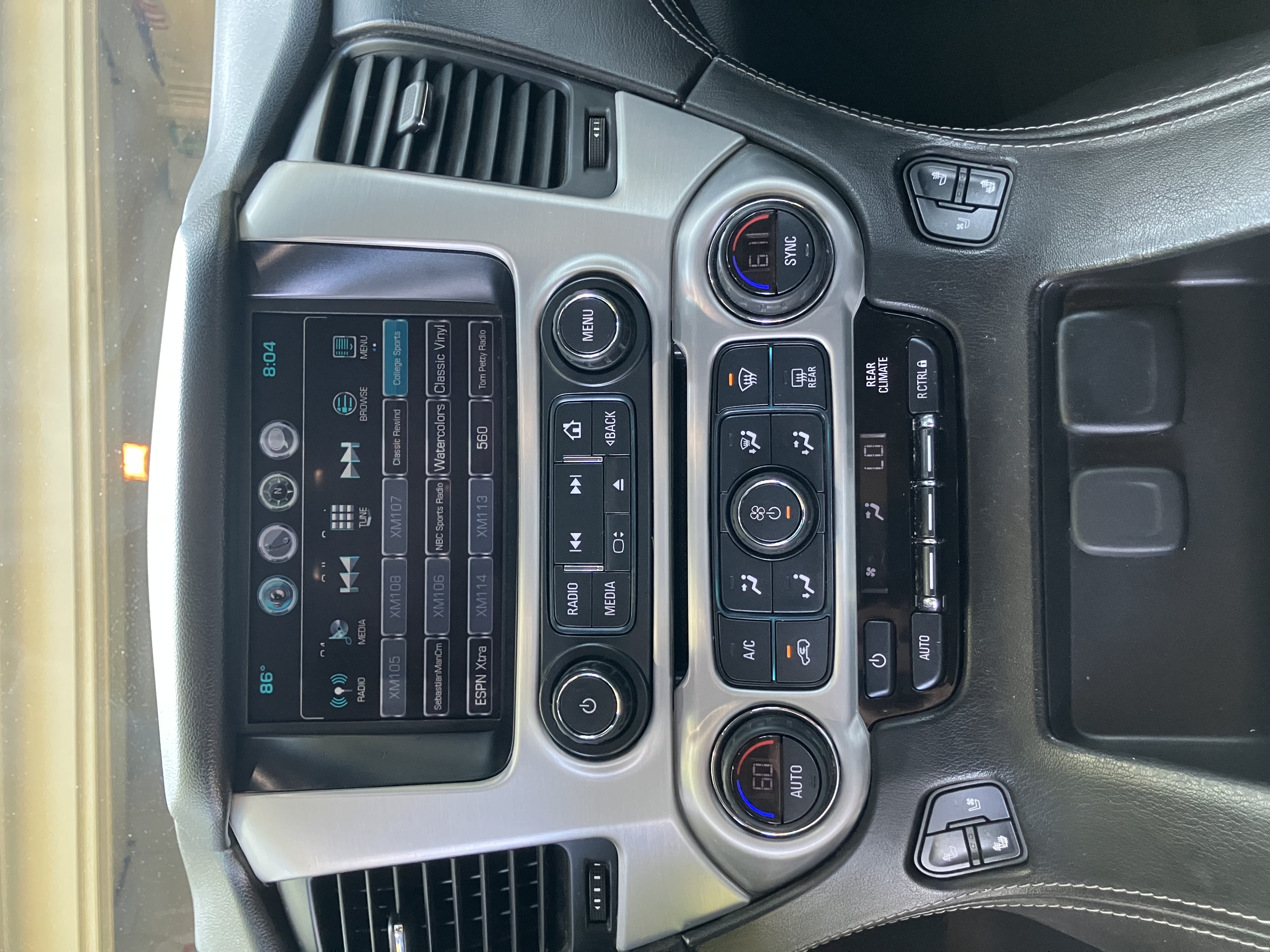 Used 2017 GMC Yukon SLT RWD image 12