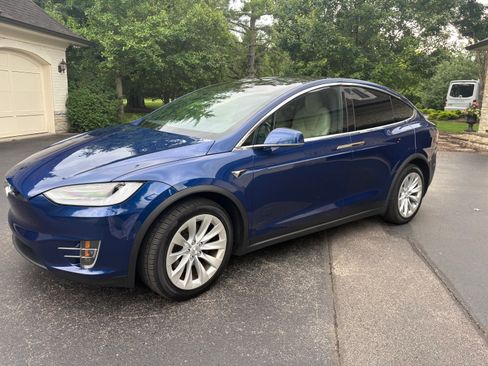 Used 2020 Tesla Model X Long Range AWD/4WD image 4
