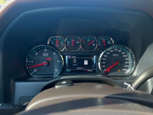 Used 2018 Chevrolet Silverado 1500 High Country image 26