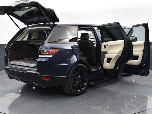 Used 2014 Land Rover Range Rover Sport HSE image 16