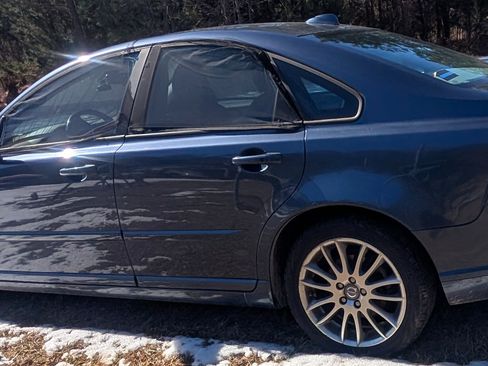 Used 2010 Volvo S40 2.4i image 1