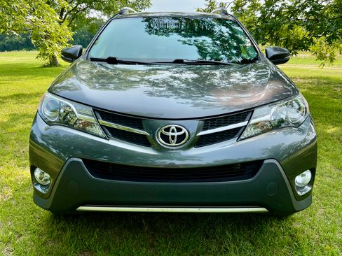 Used 2014 Toyota RAV4 Limited FWD image 30