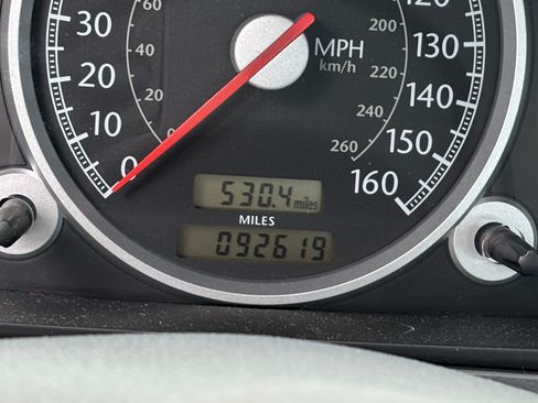 Used 2004 Chrysler Crossfire Coupe image 12