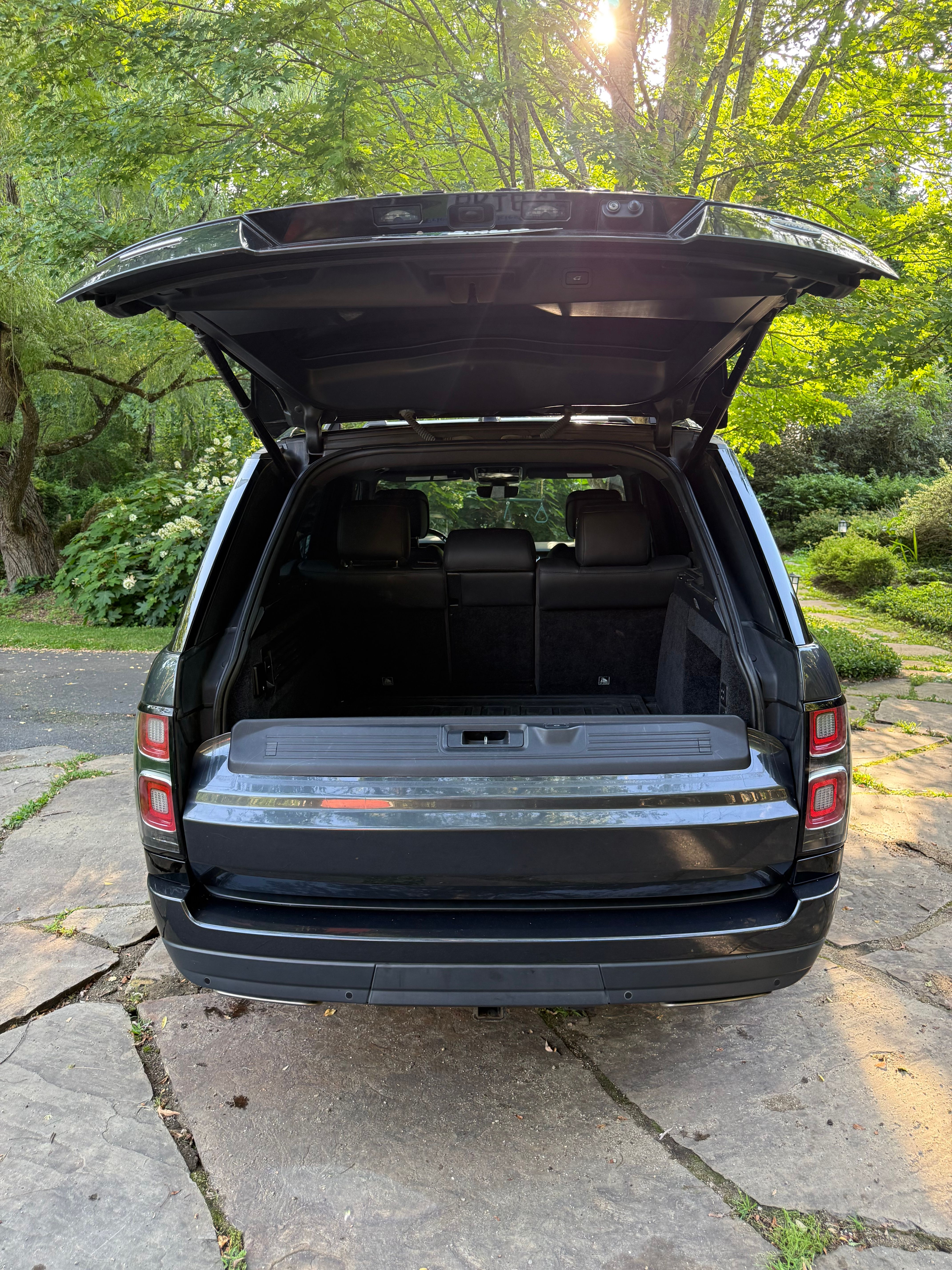 Used 2019 Land Rover Range Rover Supercharged AWD/4WD image 8