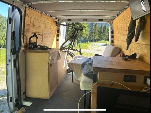 Used 2018 Mercedes-Benz Sprinter 2500 image 5