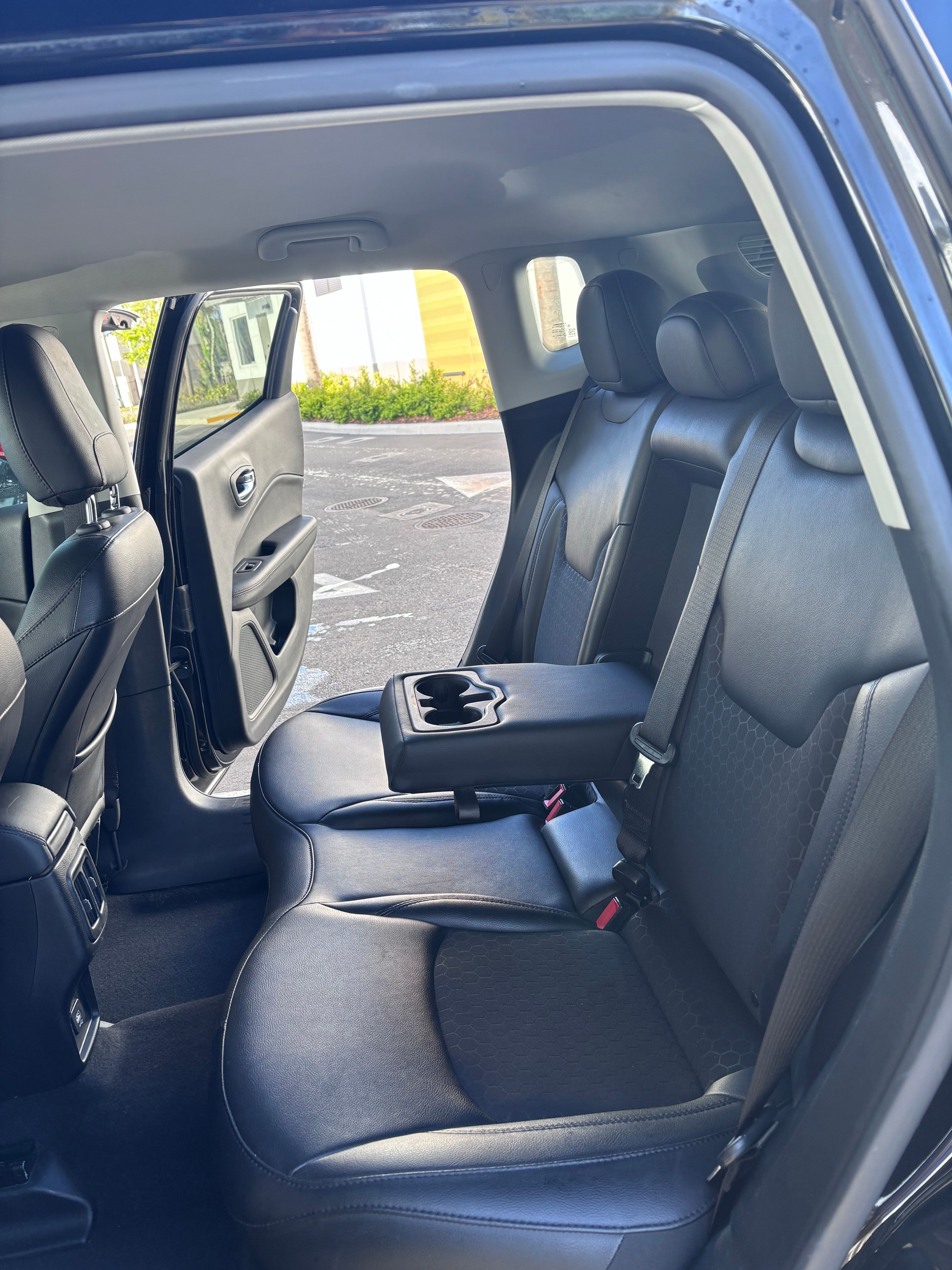 Used 2021 Jeep Compass Latitude FWD image 16