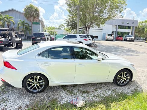 Used 2020 Lexus IS 300 w/ Accessory Package RWD image 5