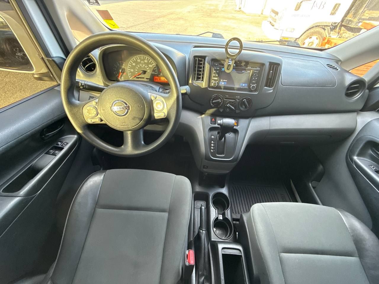 Used 2015 Nissan NV200 SV w/ Technology Package FWD image 10