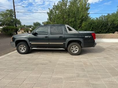 Used 2005 Chevrolet Avalanche Z71 w/ Preferred Equipment Group