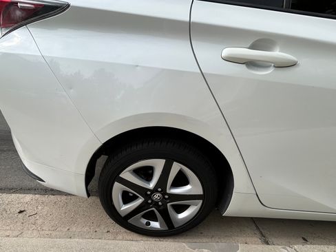 Used 2016 Toyota Prius Four Touring image 11