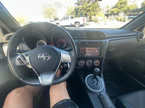 Used 2012 Scion tC FWD image 9