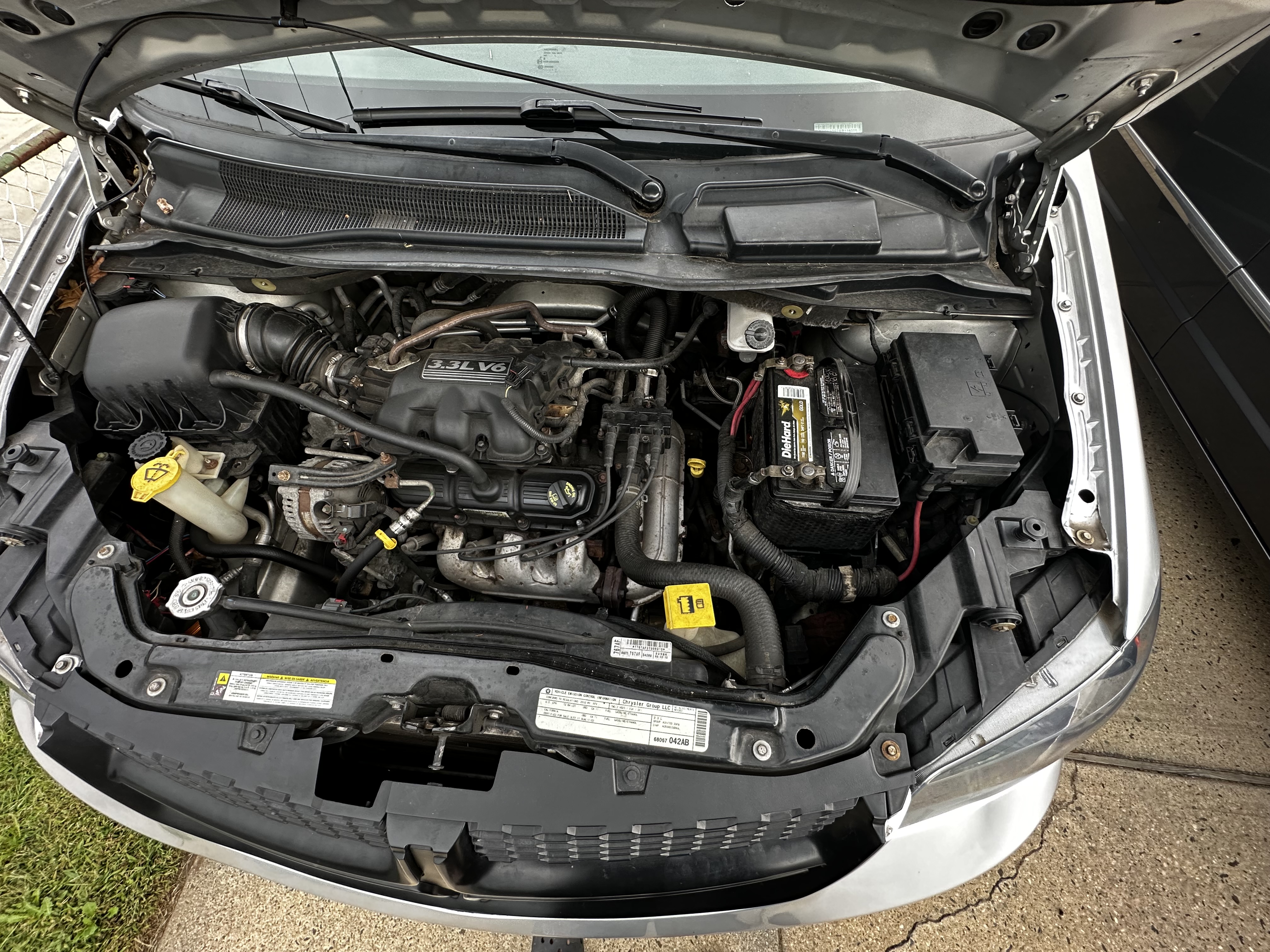 Used 2010 Dodge Grand Caravan SE FWD image 12