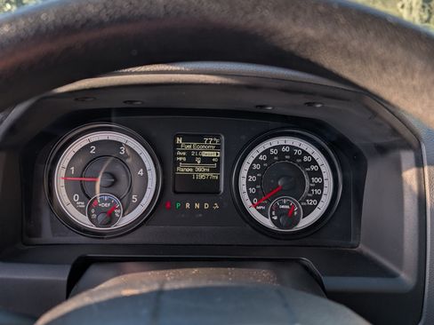 Used 2015 RAM 1500 Tradesman image 12