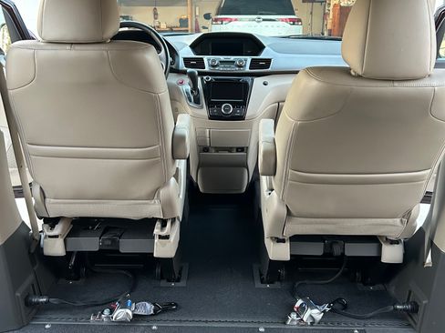 Used 2014 Honda Odyssey EX-L image 20