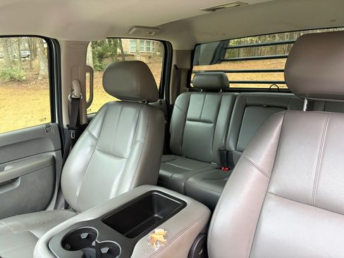 Used 2011 Chevrolet Silverado 3500 W/T image 14