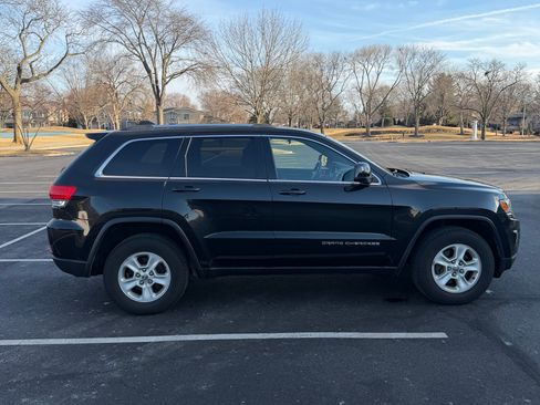 Used 2014 Jeep Grand Cherokee Laredo w/ Security & Convenience Group image 5