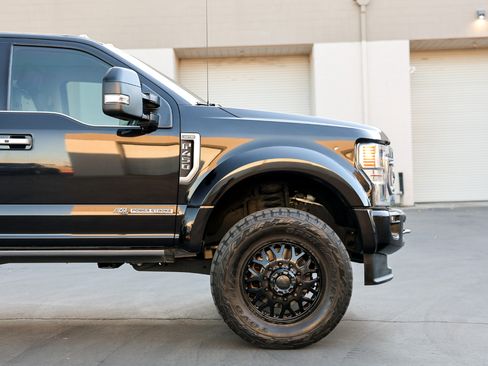Used 2021 Ford F450 Limited w/ FX4 Off-Road Package AWD/4WD image 9