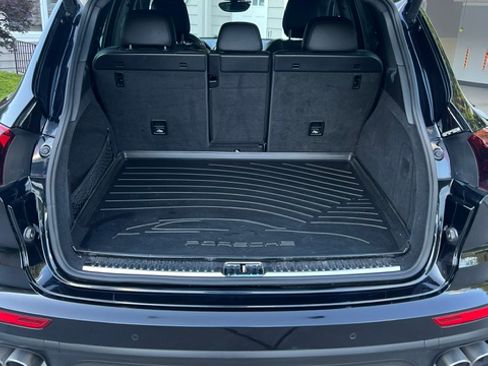Used 2016 Porsche Cayenne S AWD/4WD image 8