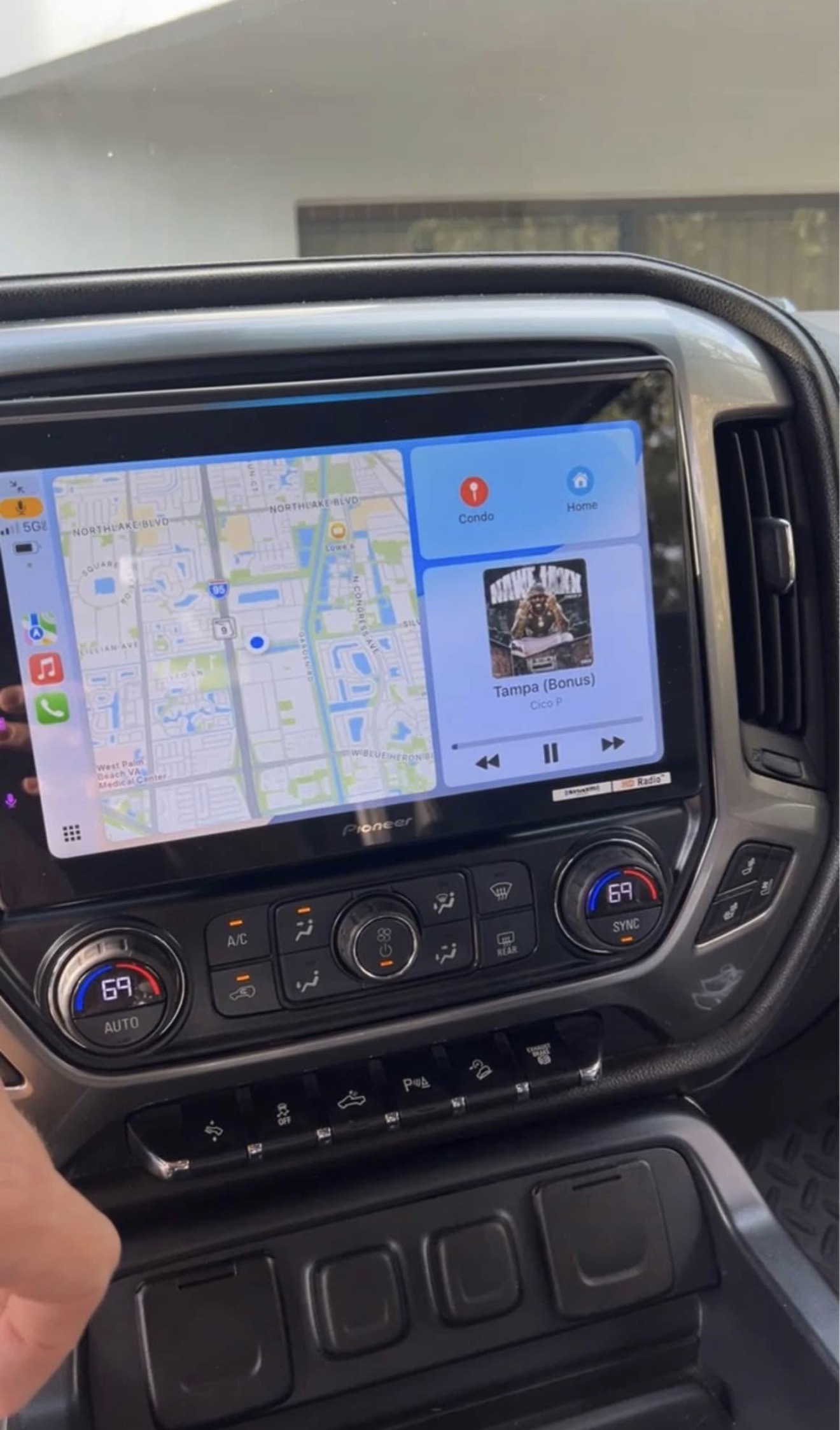 Used 2018 Chevrolet Silverado 2500 LTZ w/ Duramax Plus Package AWD/4WD image 17
