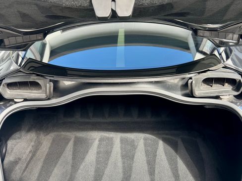 Used 2019 Aston Martin DB11 Coupe image 6