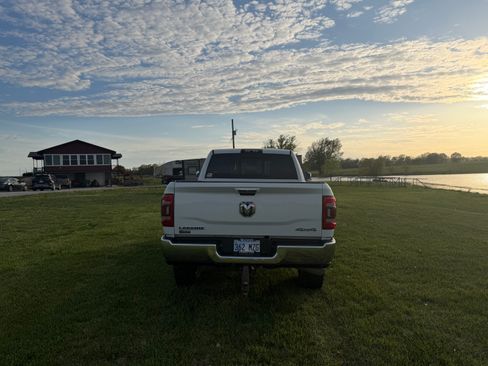 Used 2019 RAM 2500 Laramie w/ Cold Weather Group image 5