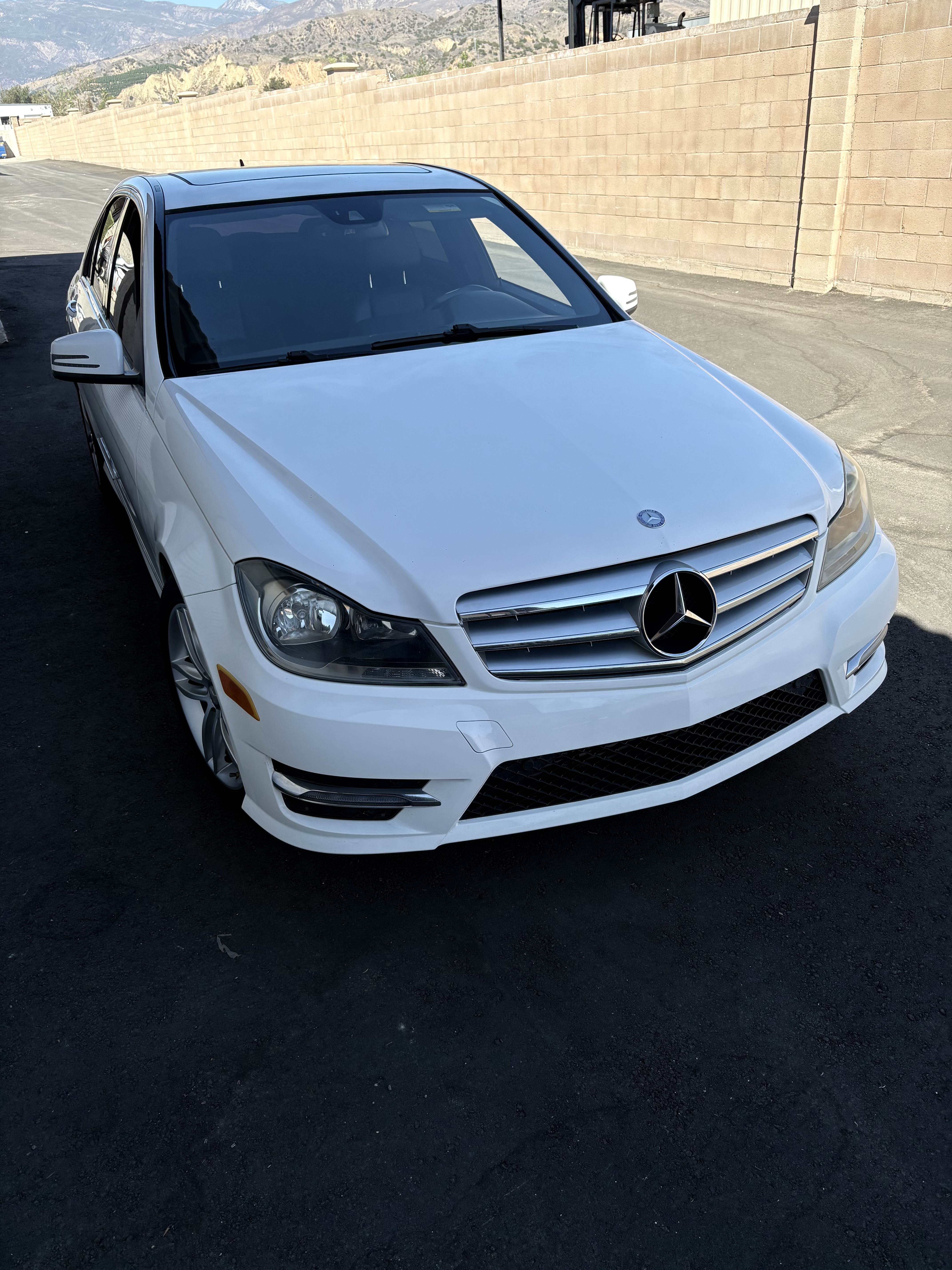 Used 2013 Mercedes-Benz C 250 Sedan image 1