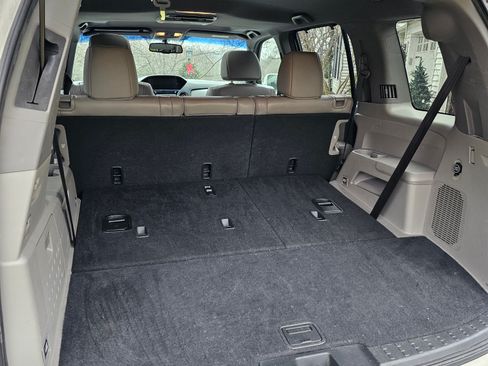 Used 2014 Honda Pilot Touring image 12