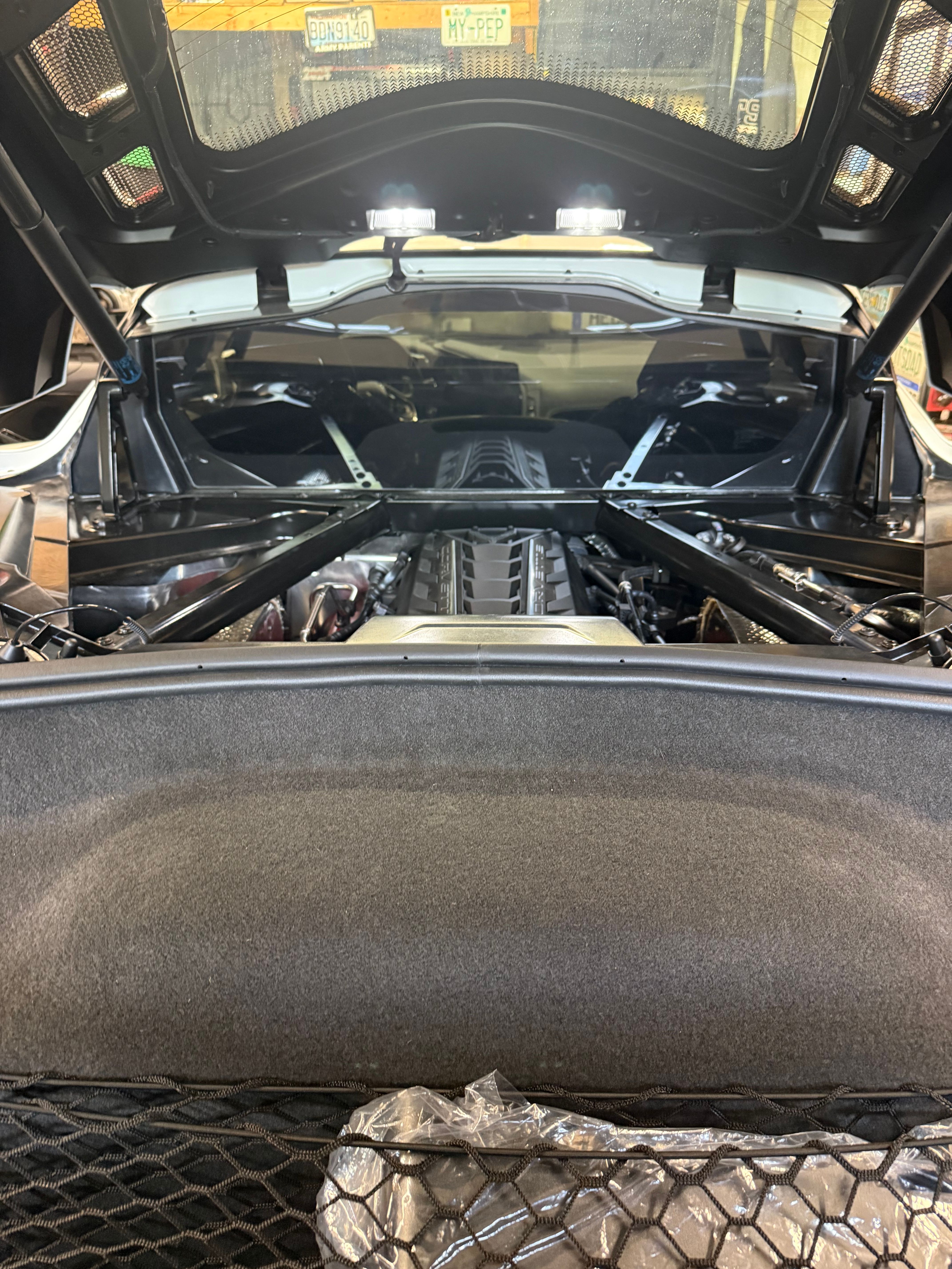 Used 2024 Chevrolet Corvette Stingray Preferred Cpe w/ Z51 Performance Package RWD image 17