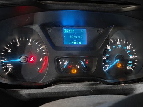 Used 2018 Ford Transit 350 XLT image 6