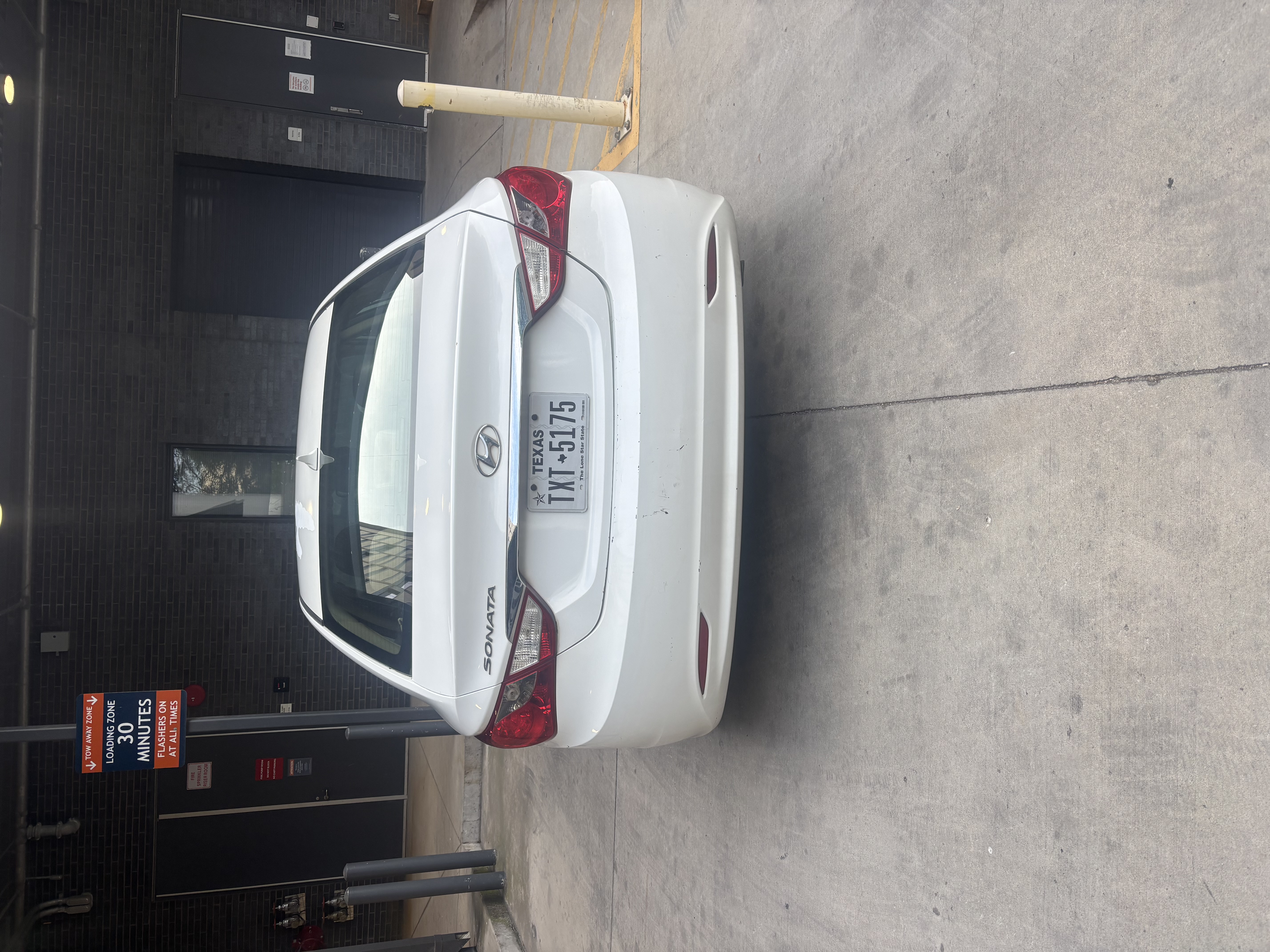 Used 2011 Hyundai Sonata GLS FWD image 8