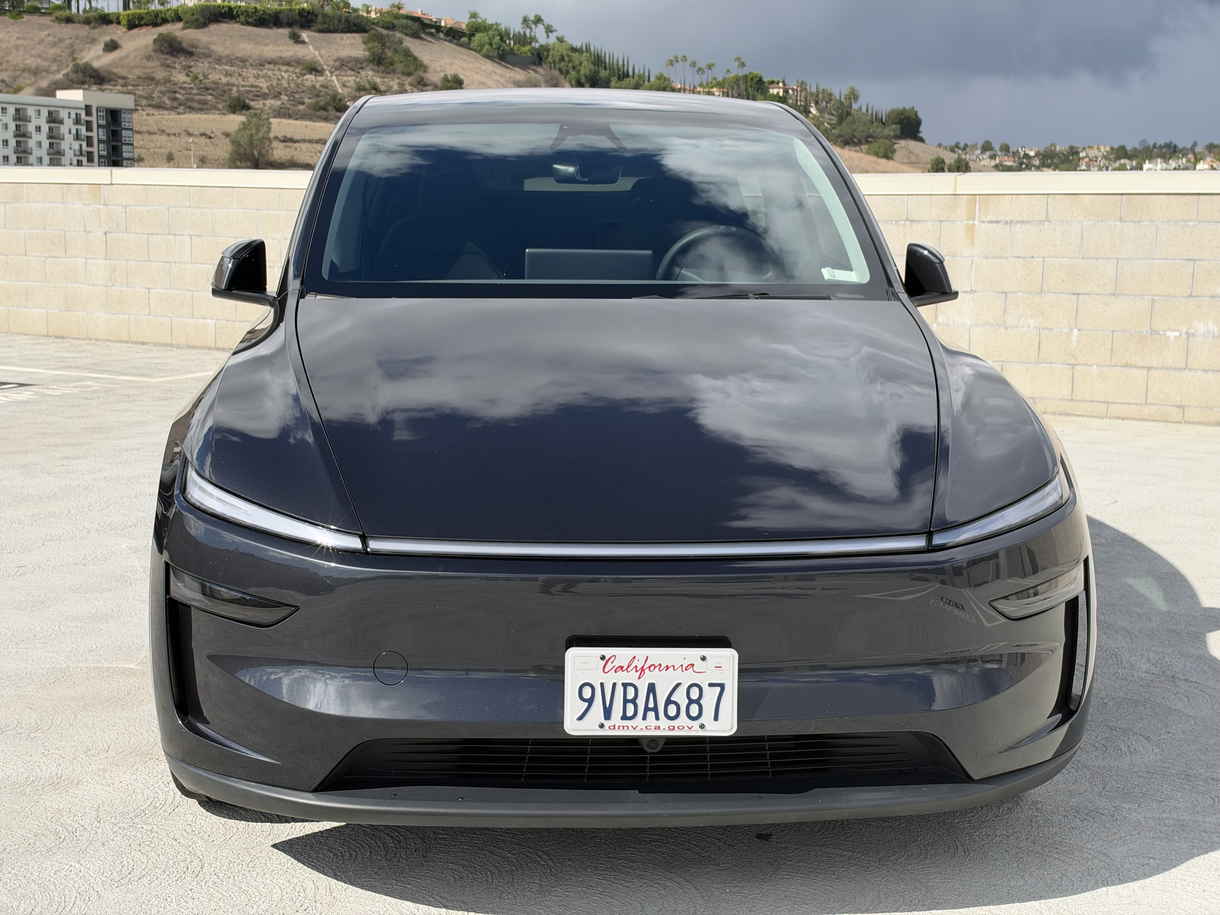 Used 2026 Tesla Model Y Long Range AWD/4WD image 1
