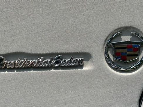 Used 2004 Cadillac De Ville w/ Equipment Group FWD image 9